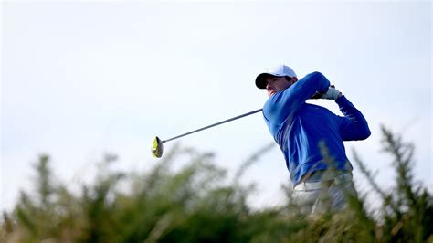 McIlroy fuzzy on Ryder Cup topless kilt photo 